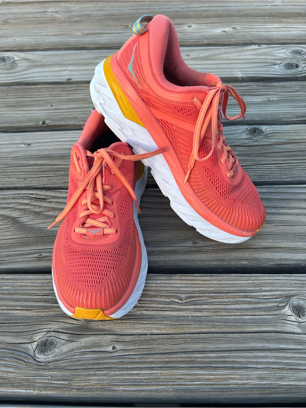 EUC HOKA One One Bondi 7 Running Shoes